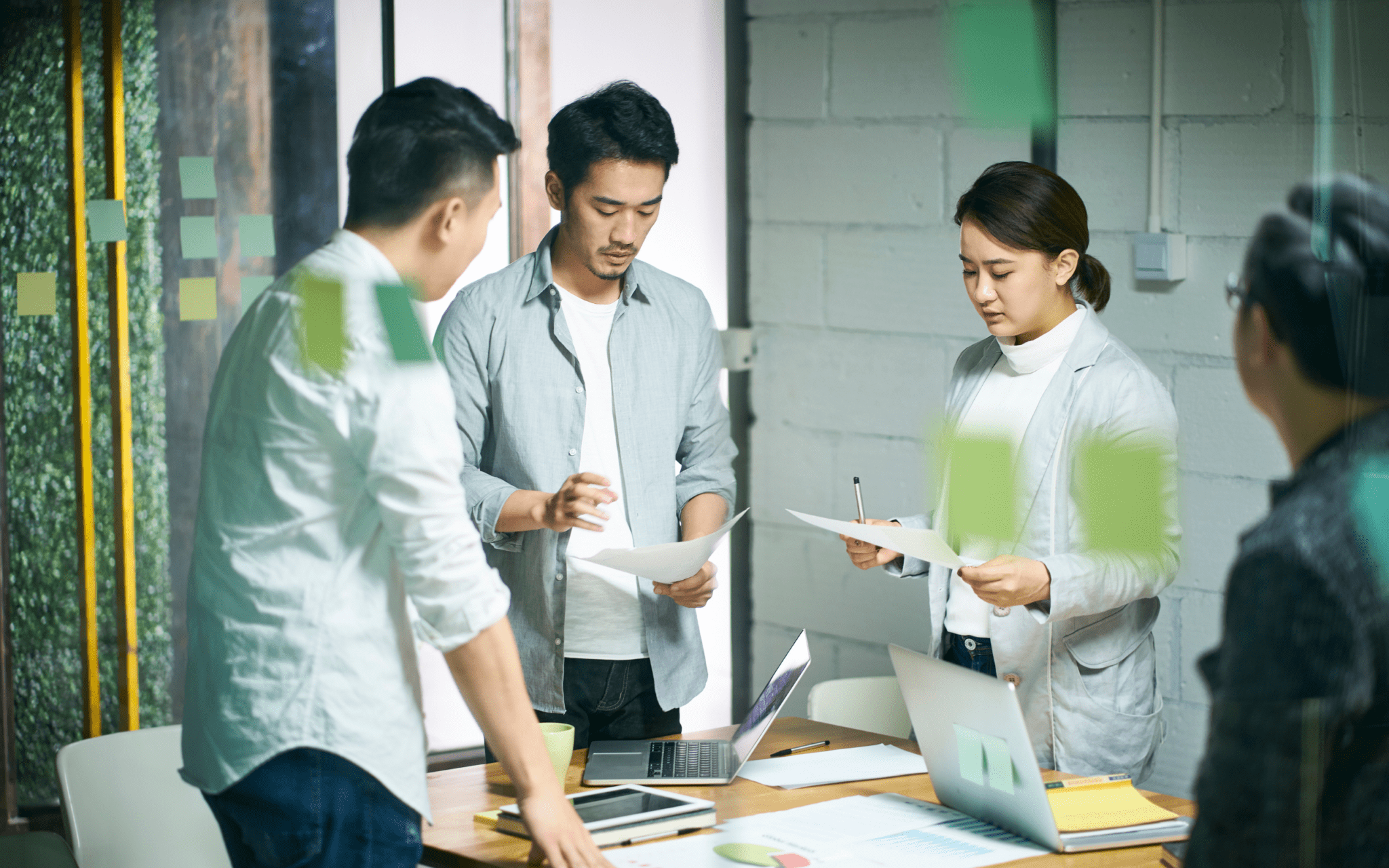 Embracing Decentralization: The Power of Peer-to-Peer Networks in Modern Technology 